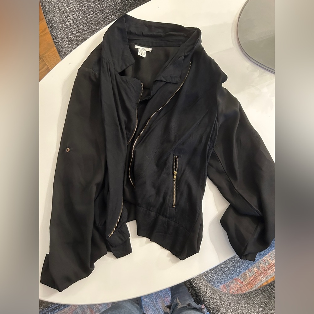 Bar III zip up blouse with shoulder pads and gold hardware